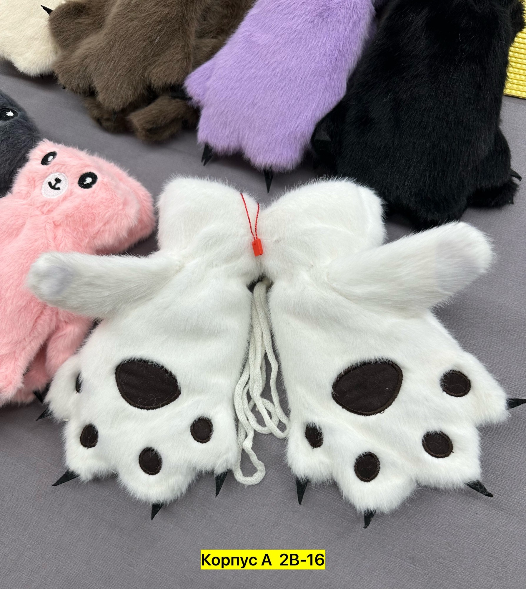 игрушка,плюшевые варежки,плюшевые брелки,плюшевая игрушка,брелок плюшевый