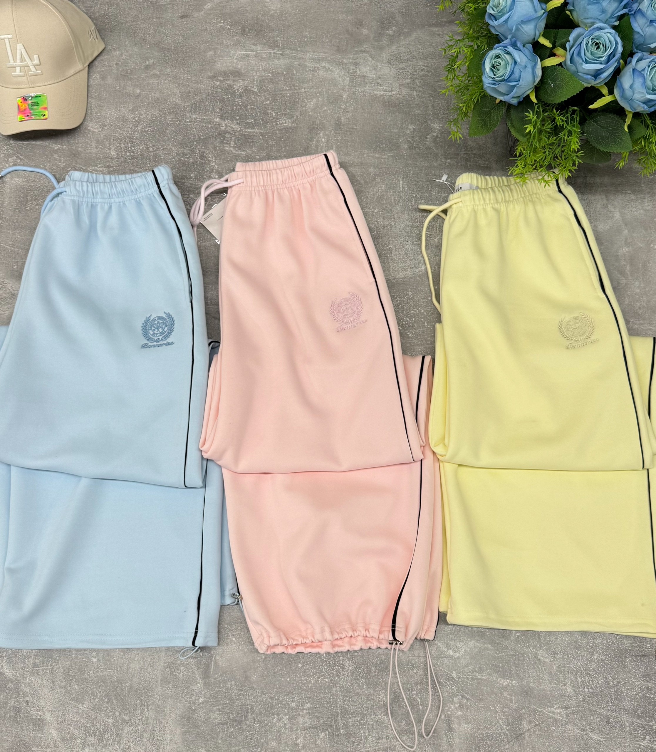 спортивные штаны,спортивные женские штаны,штаны женские модные,брюки спортивные,спортивные штаны оверсайз