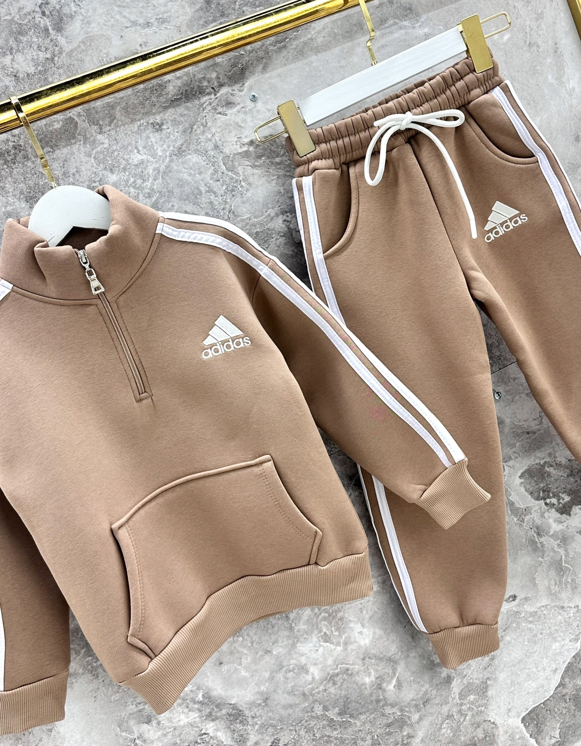 костюмы спортивные,детский костюм,модные костюмы,спортивные костюмы для девочек,костюм бежевый