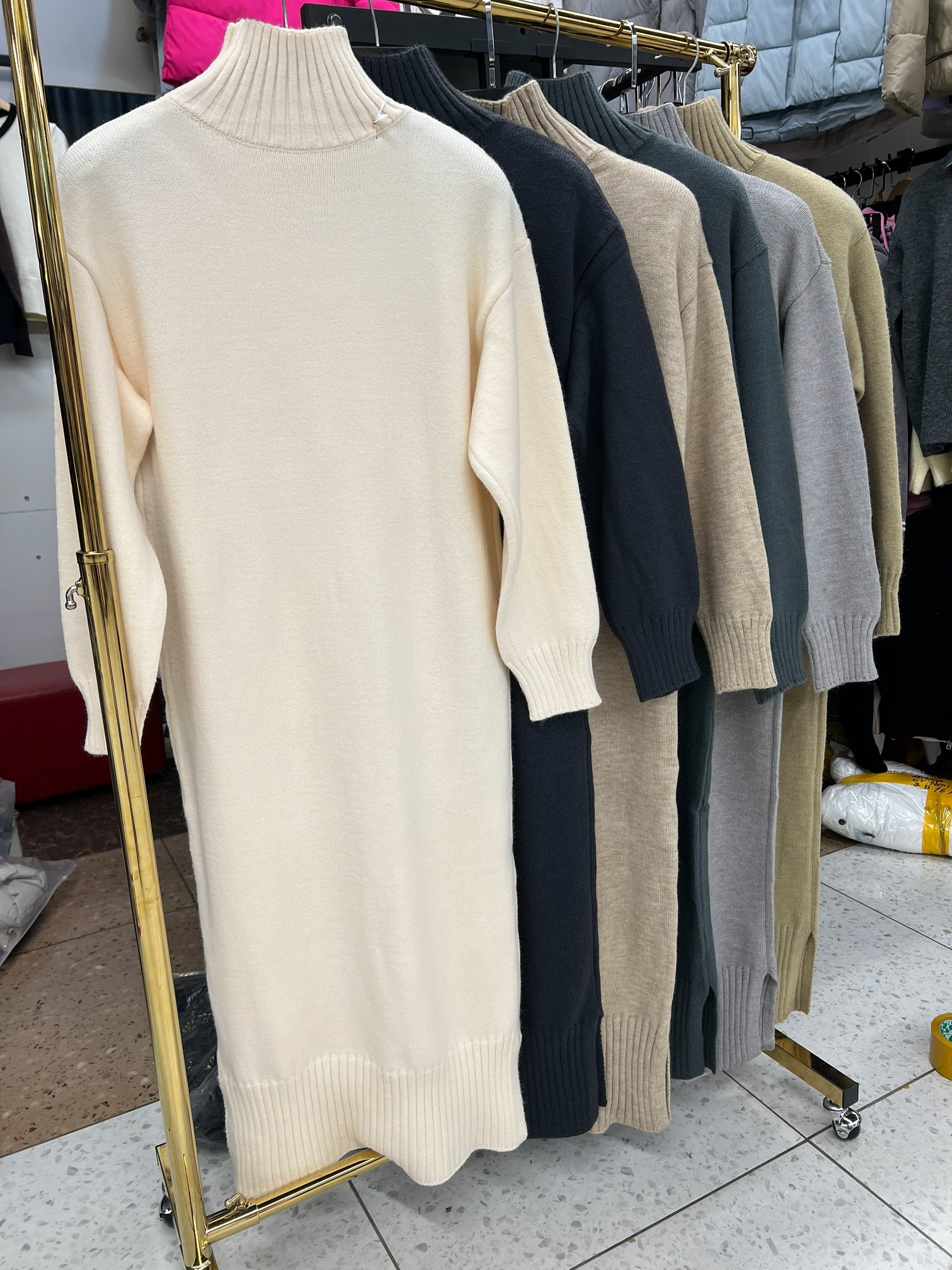 вязаное платье с высоким воротом,платье свитер,платье свитер трикотажное,кашемировое платье с длинными рукавами,вязаное платье свитер