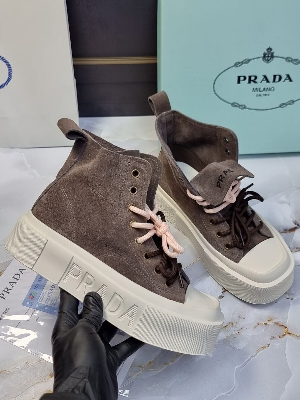 ,кеды prada,стильная ,модная ,кроссовки женскиe