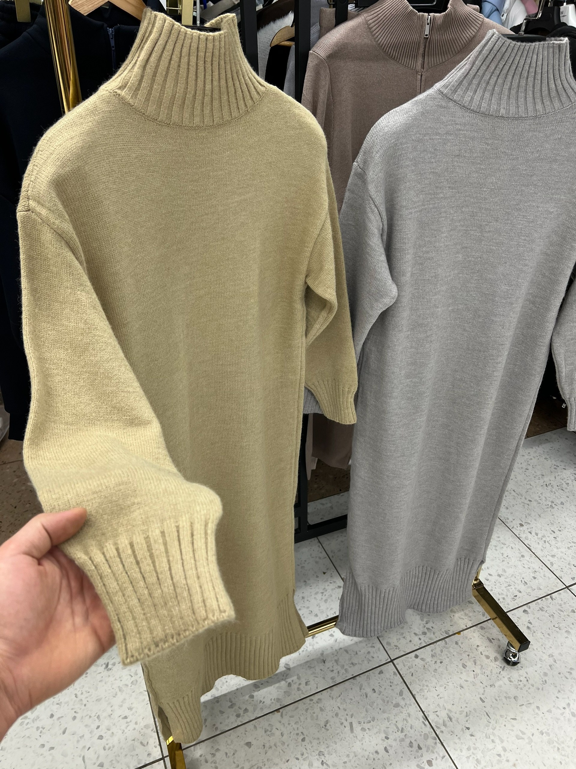 вязаное платье с высоким воротом,платье свитер,платье свитер трикотажное,кашемировое платье с длинными рукавами,вязаное платье свитер
