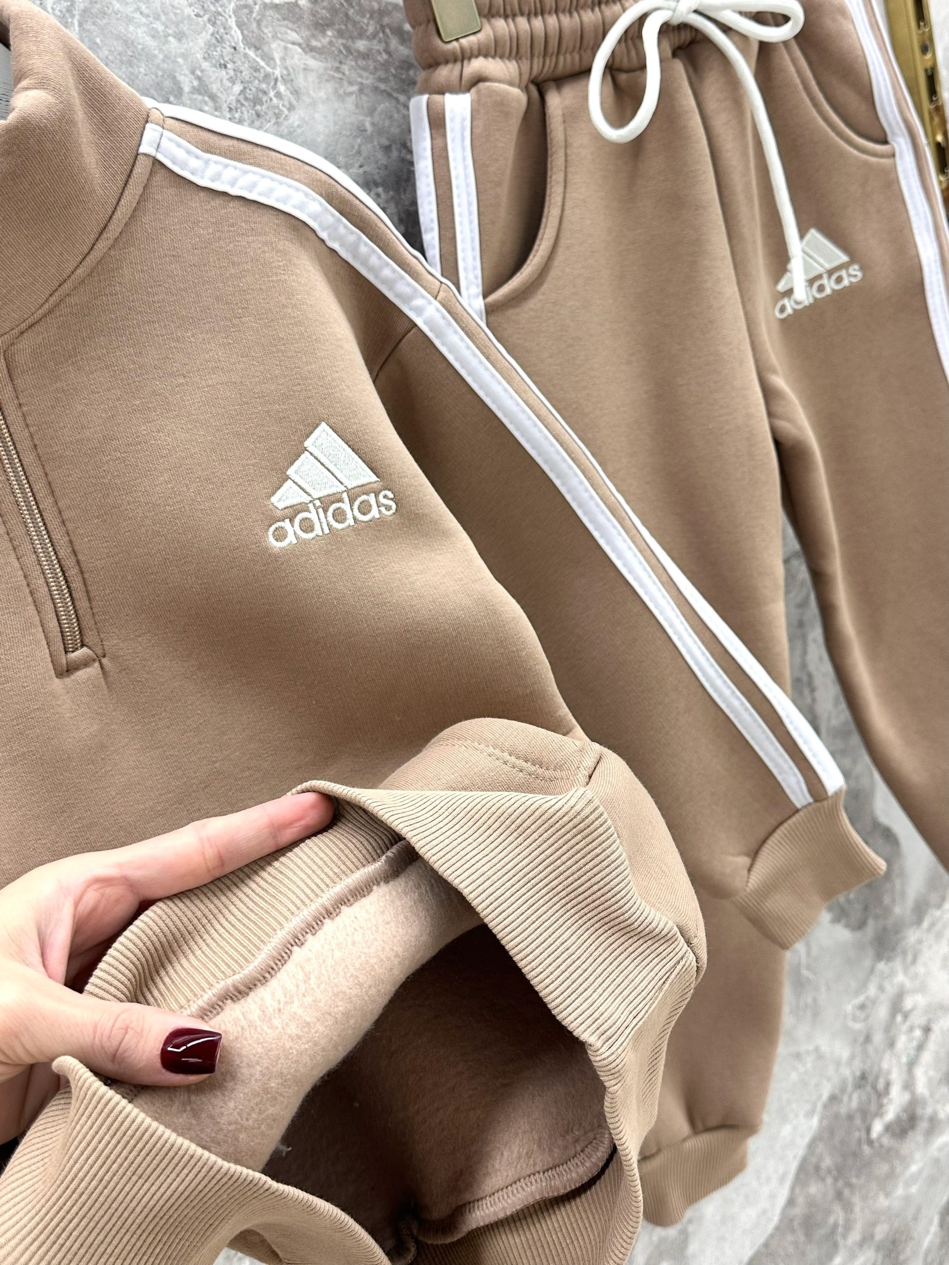 костюмы спортивные,детский костюм,модные костюмы,спортивные костюмы для девочек,костюм бежевый