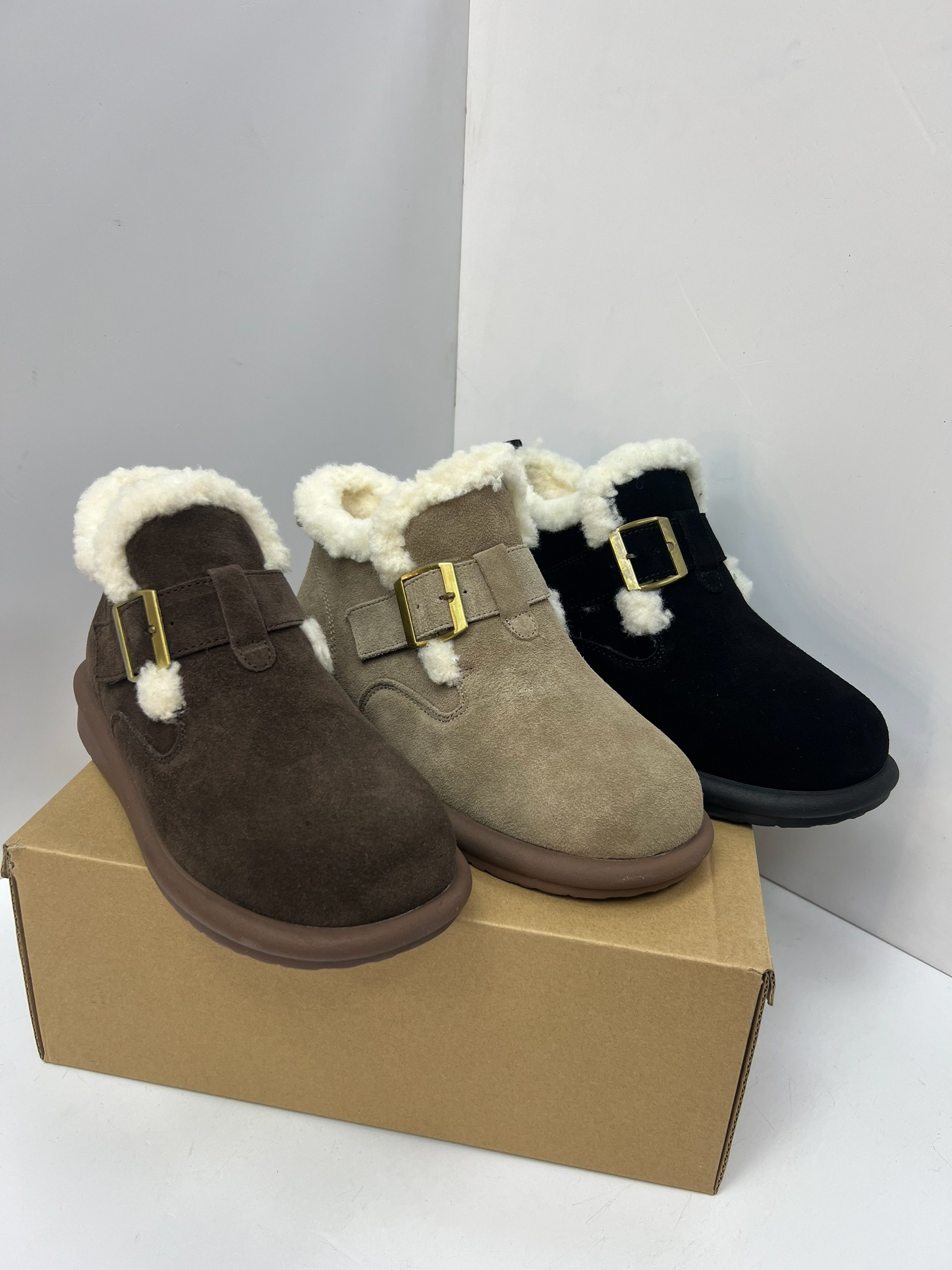 ,женская зимняя ,угги женские,зимняя ,ботинки зимние женские