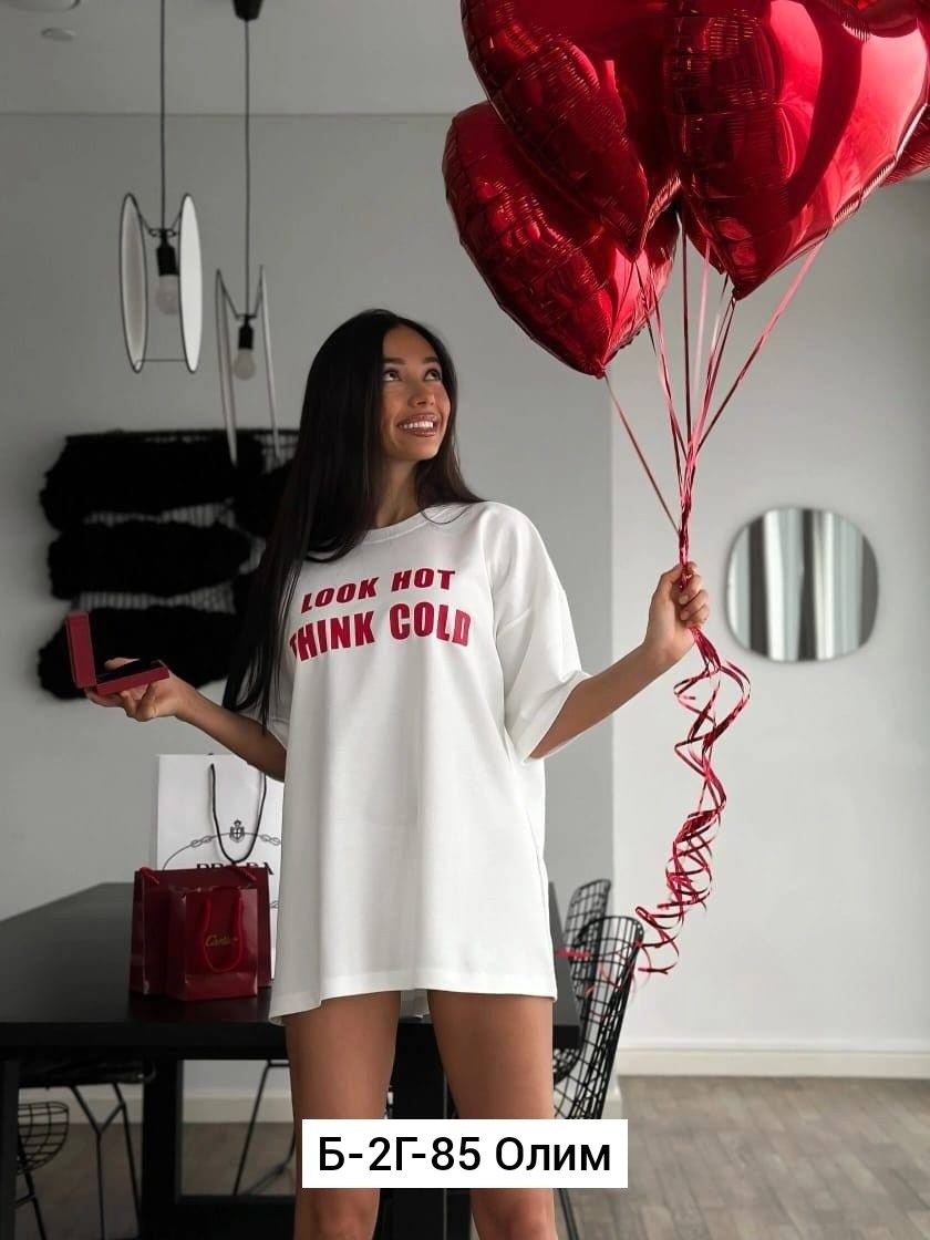 женская базовая футболка оверсайз,белая футболка оверсайз,женская футболка оверсайз,футболка оверсайз в американском стиле,футболка оверсайз