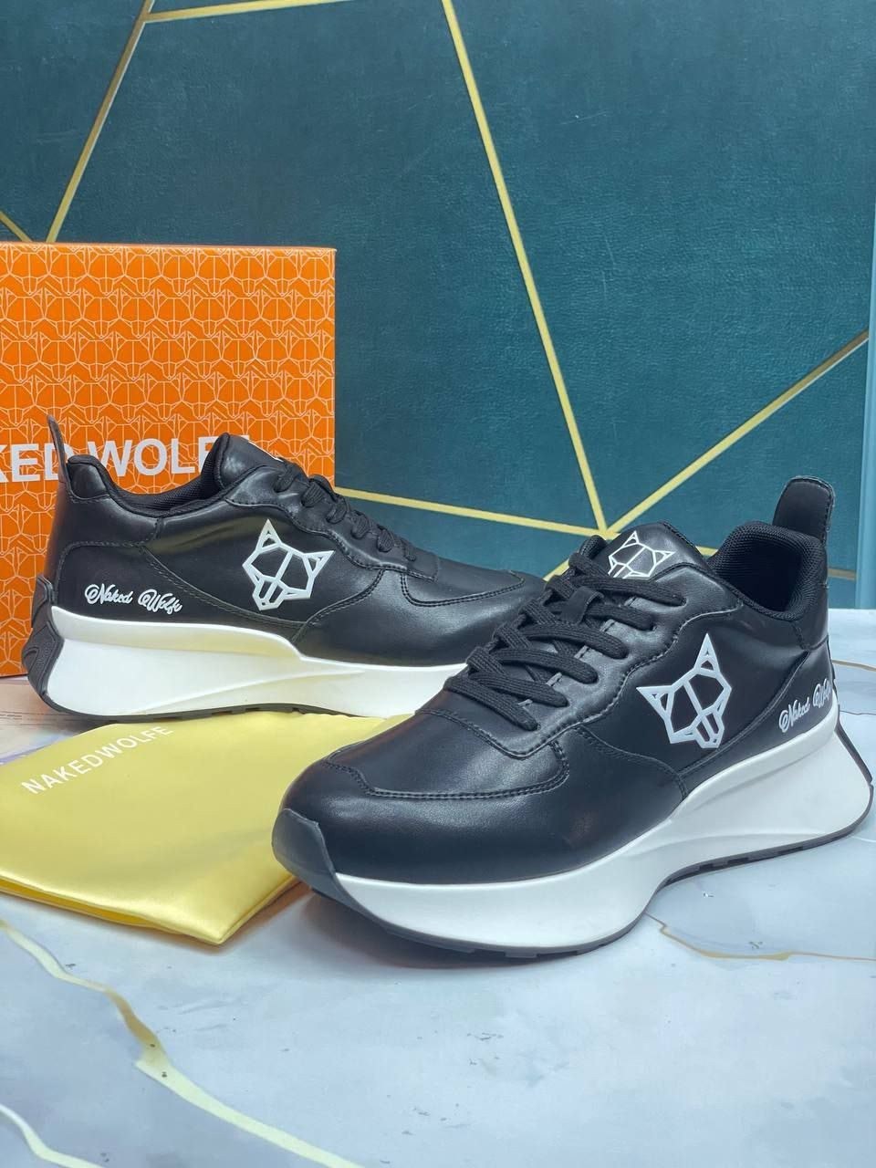 ,кроссовки кожа,кроссовки женскиe,кроссовки nike wolf,кроссовка