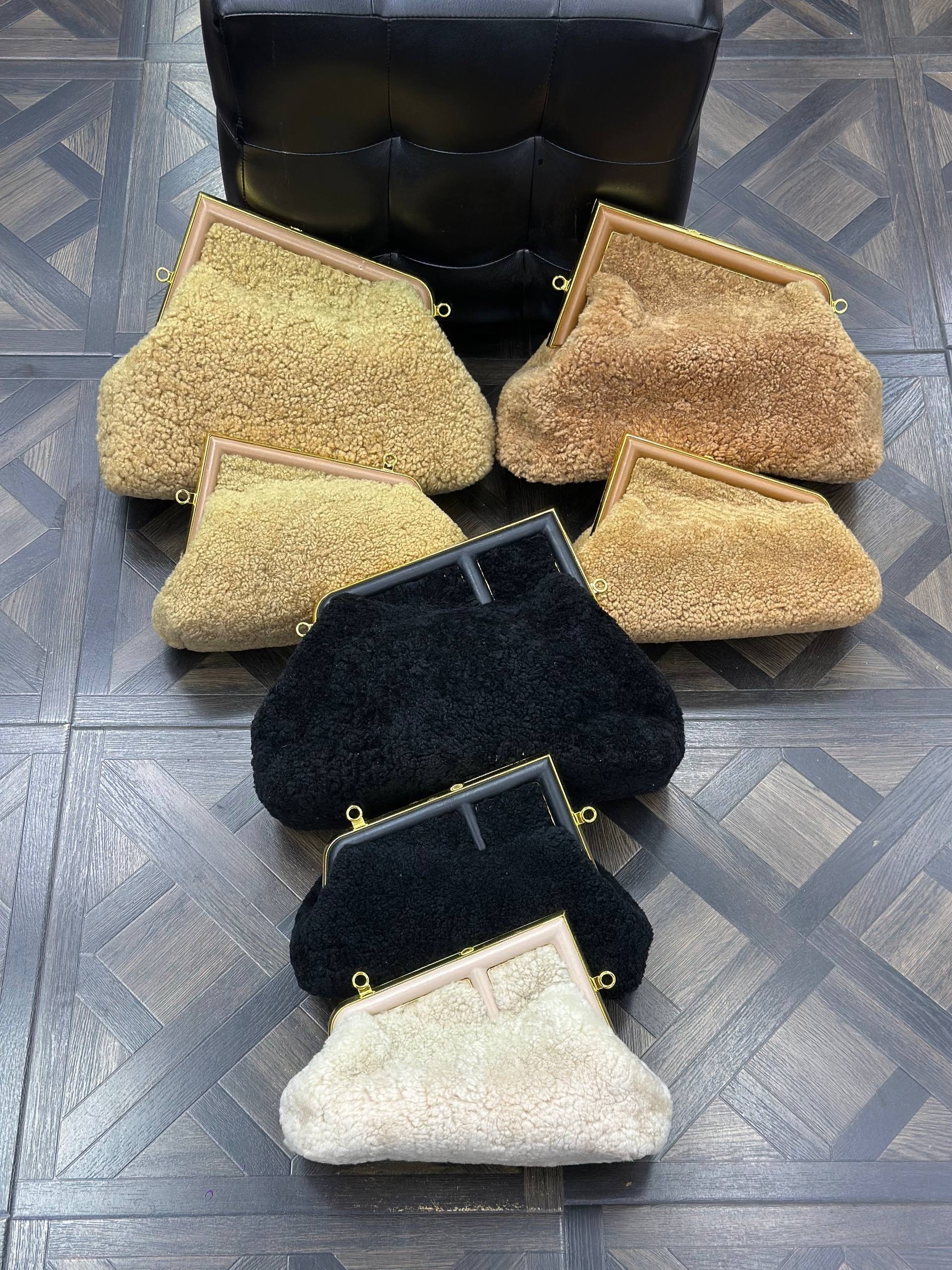 сумка женская fendi,cумка fendi,меховая сумка,fendi сумка fendi,клатч