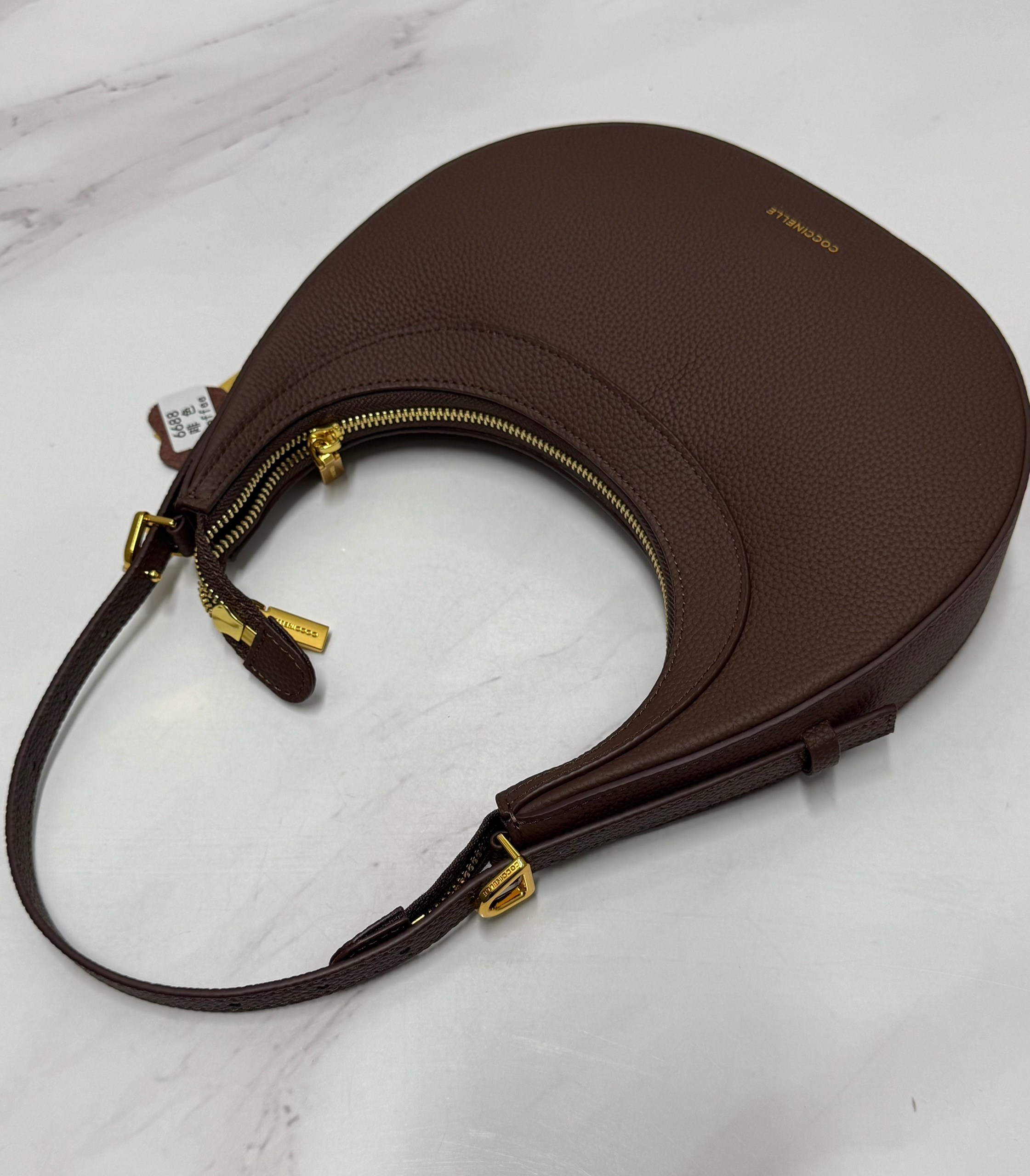 сумка coccinelle,coccinelle сумка на плечо,сумка на плечо coccinelle whisper,женская сумка coccinelle,сумка