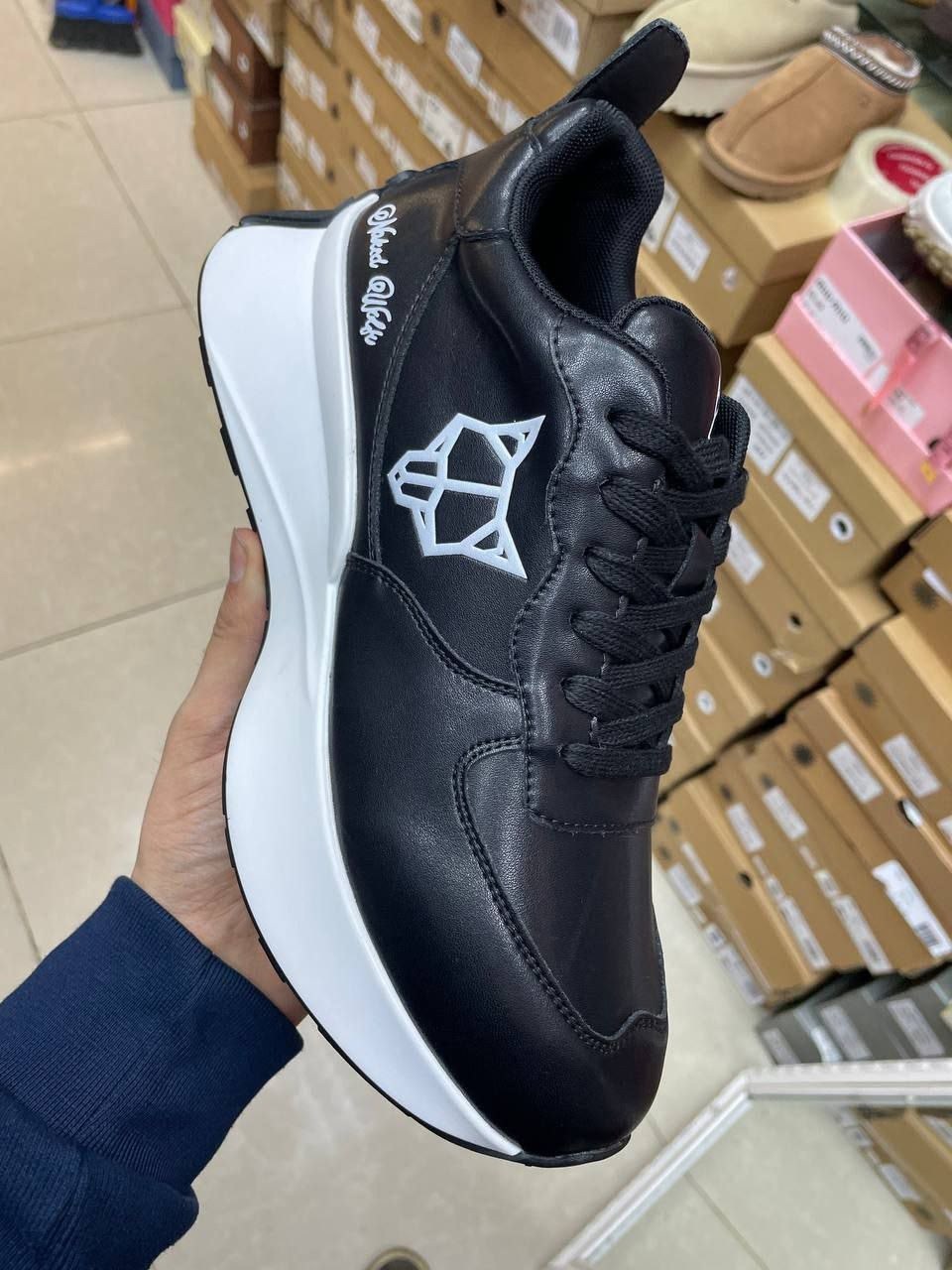 ,кроссовки кожа,кроссовки женскиe,кроссовки nike wolf,кроссовка