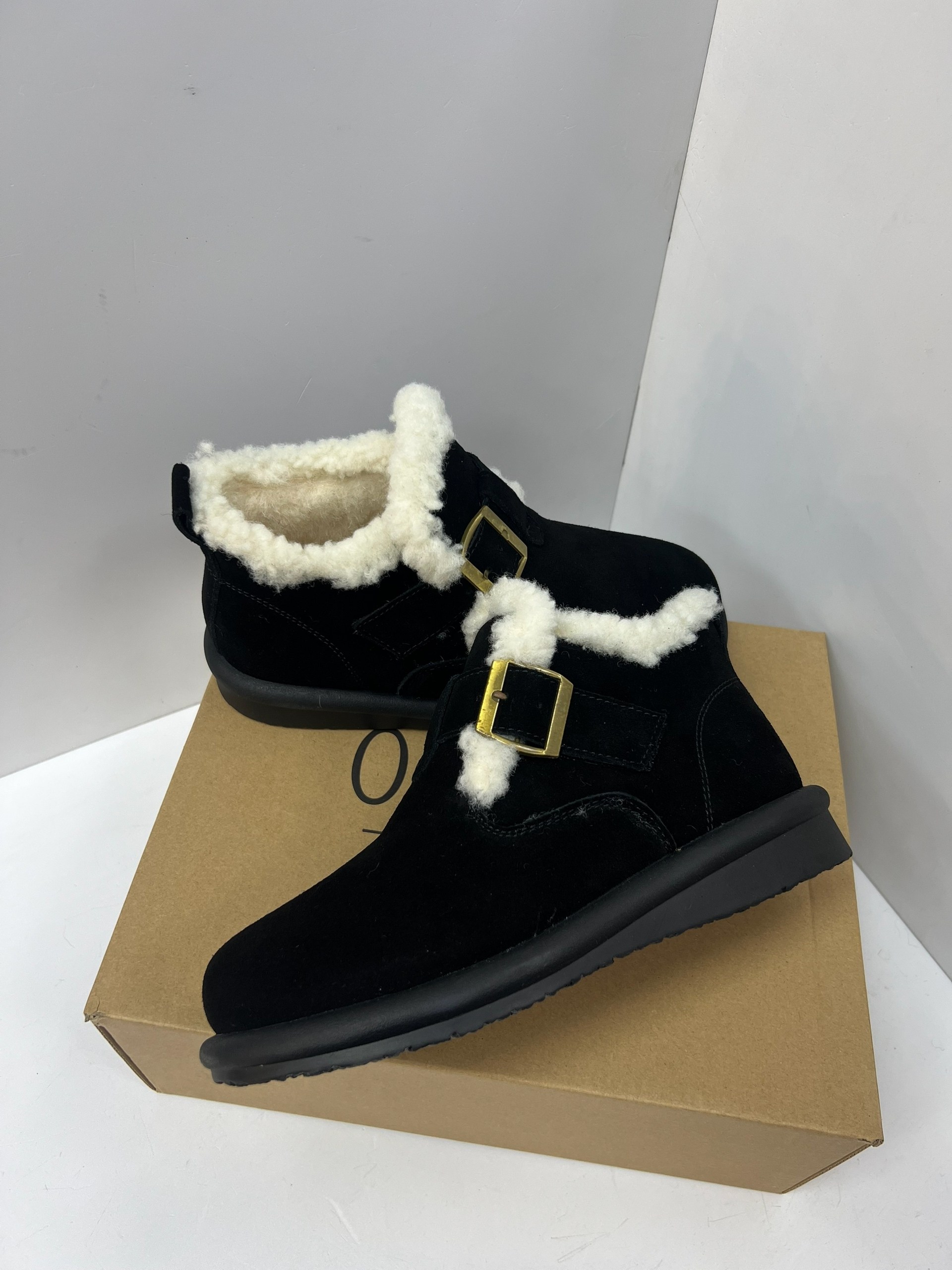 ,женская зимняя ,угги женские,зимняя ,ботинки зимние женские