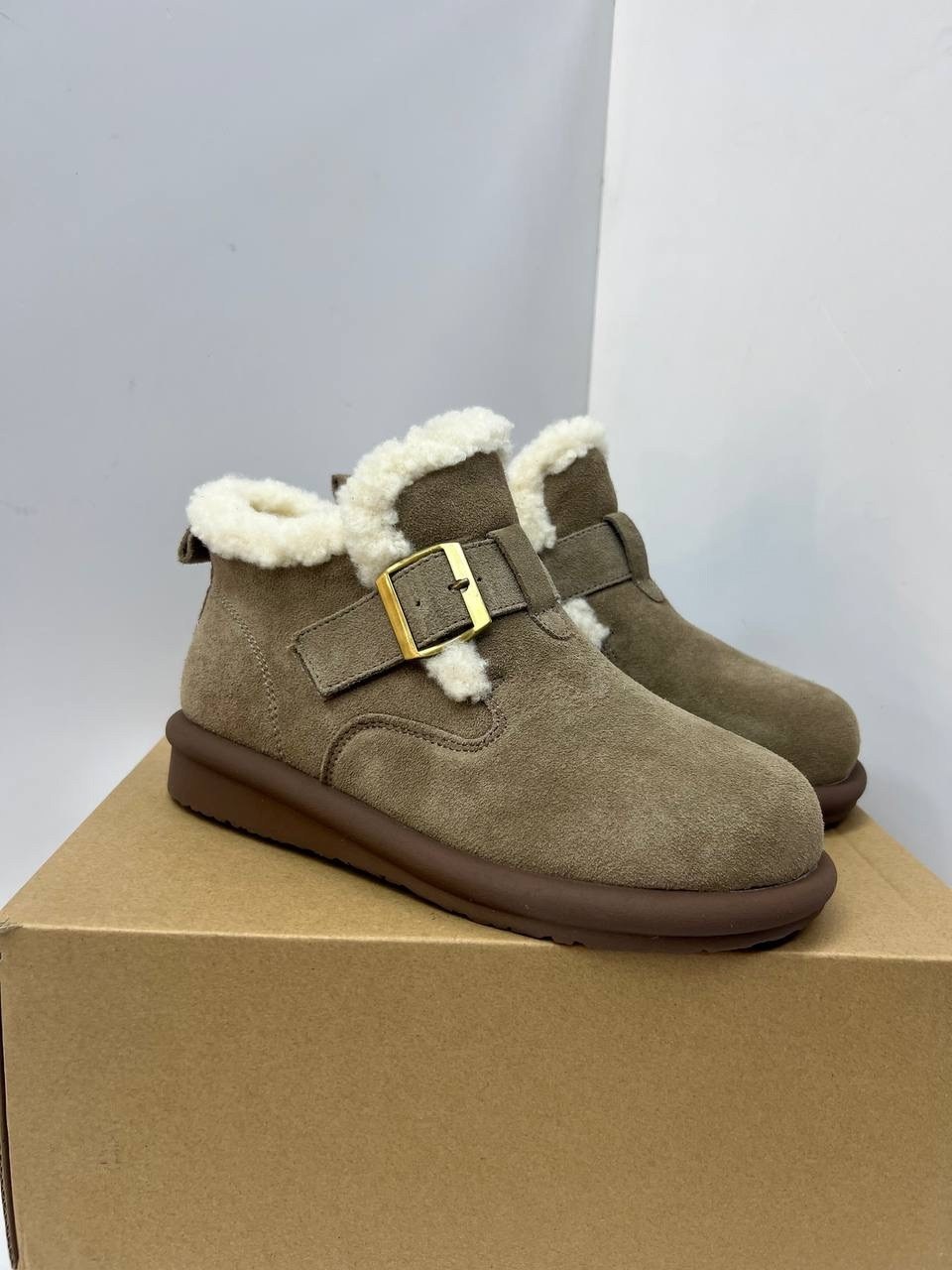 ,угги женские, женская зимняя,зимняя ,замшевые ботинки