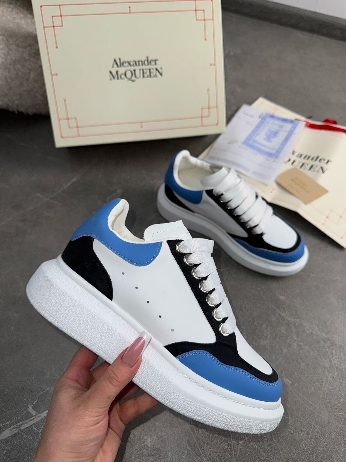 ,обуви,кеды и кроссовки,повседневные кроссовки,брендовые кроссовки