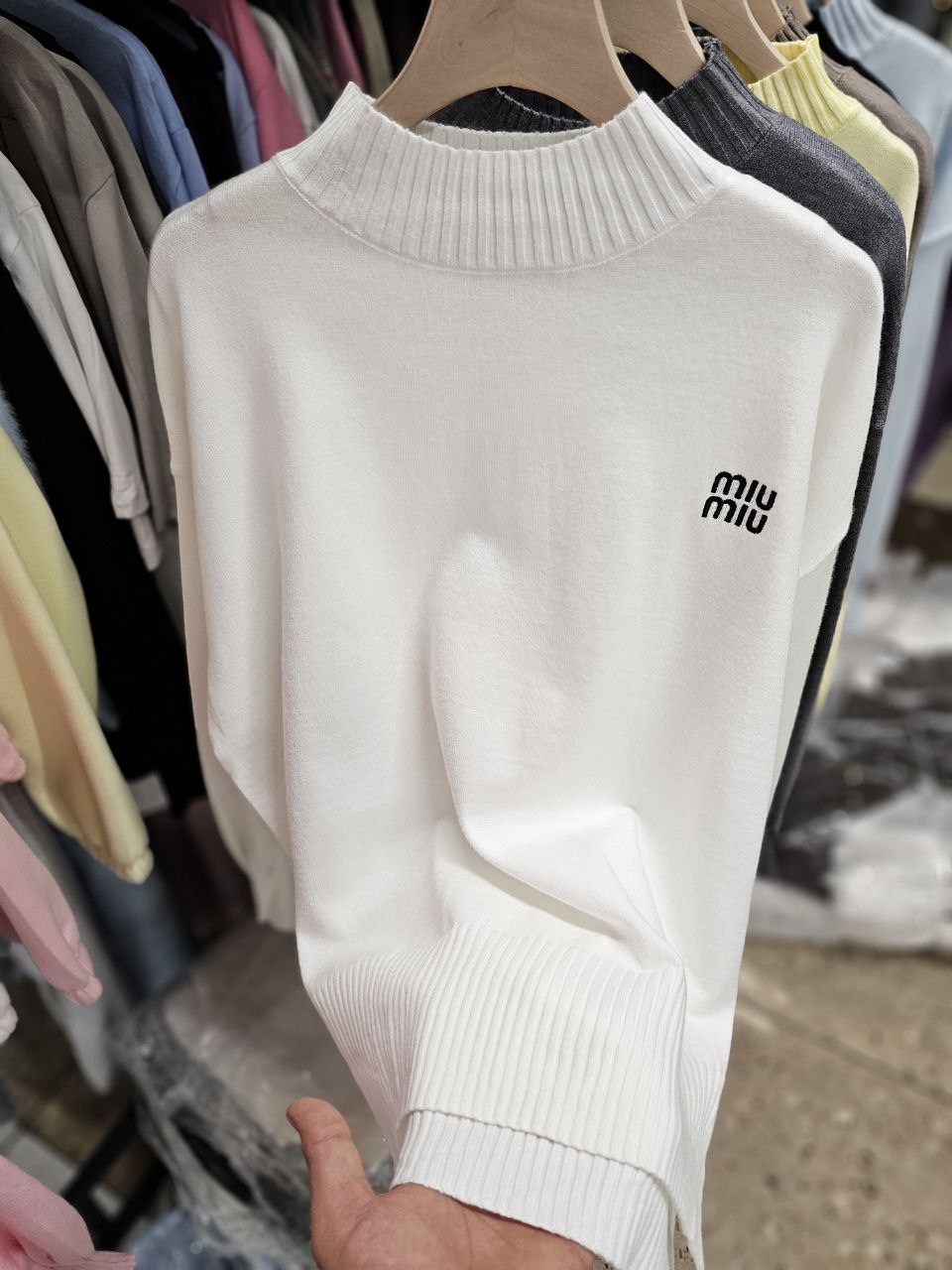 свитер,модный свитер,свитера женские,кофта теплая,вязаные свитера