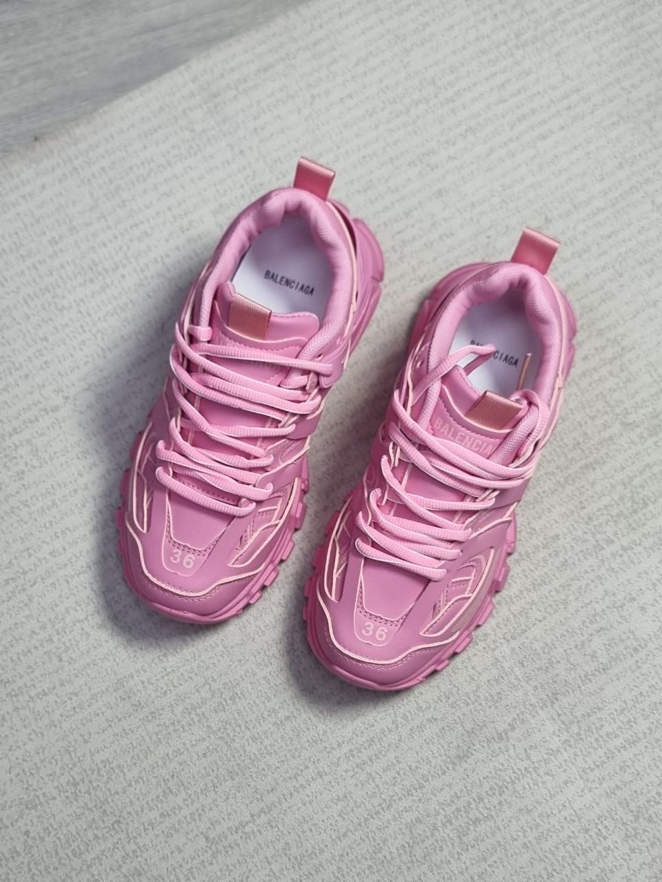 кроссовки женские balenciaga,баленсиага кроссовки трек розовые,женские кроссовки,розовые кроссовки,кроссовки баленсиага розовые