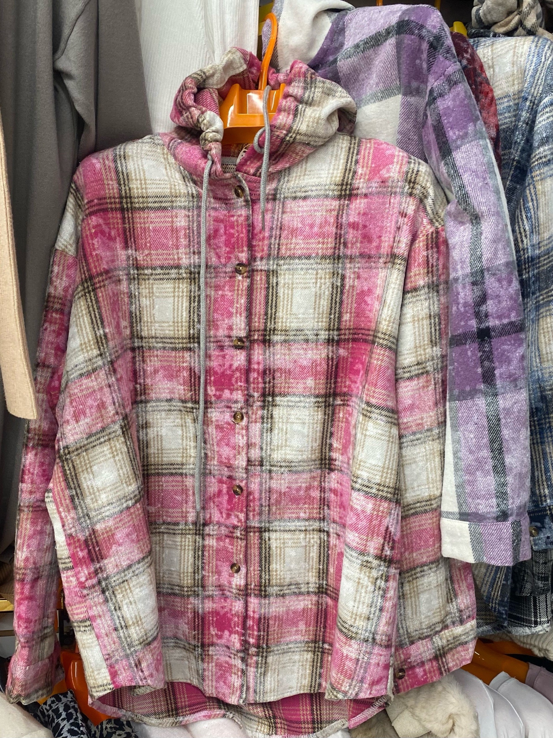 рубашка с капюшоном,клетчатая рубашка с капюшоном,рубашка в клетку с капюшоном,клетчатая рубашка,фланелевая рубашка с капюшоном