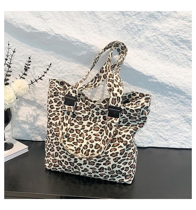 леопардовая сумка,сумка с леопардовым принтом,сумка шоппер с леопардовым принтом,сумка шоппер леопардовая,сумочки