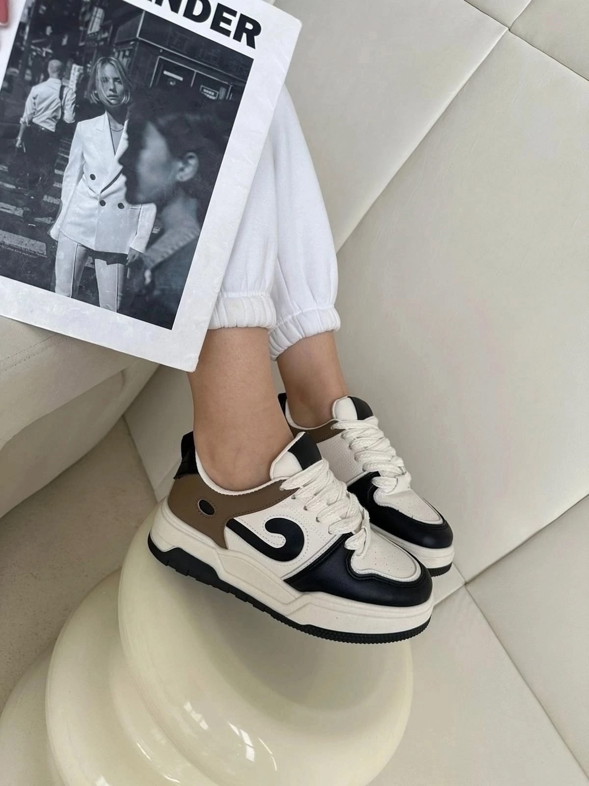 ,женские кроссовки,кроссы женские,модные кроссовки,спортивная