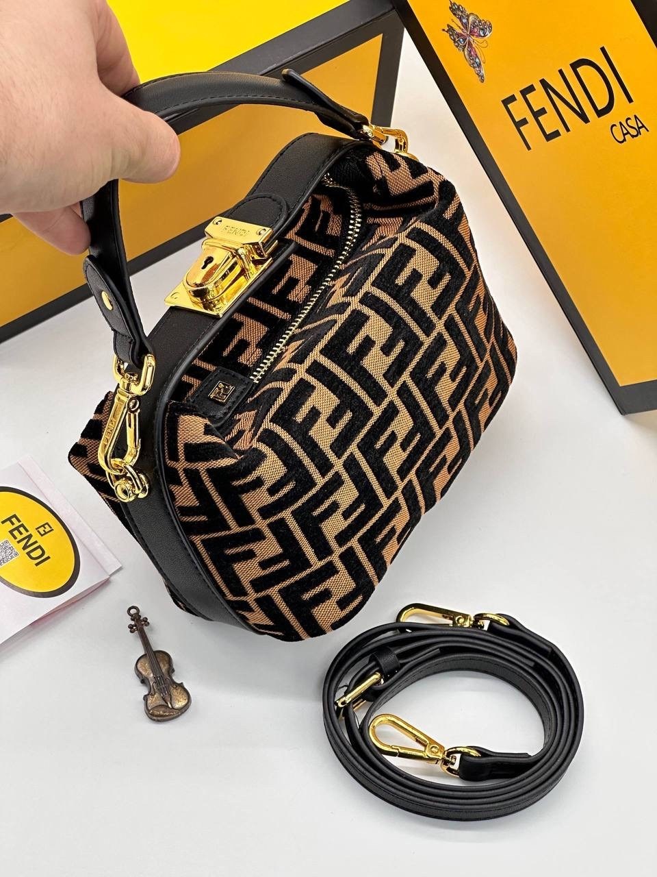 cумка fendi,женская сумка fendi,fendi сумка fendi,fendi сумка на плечо,сумка fendi baguette