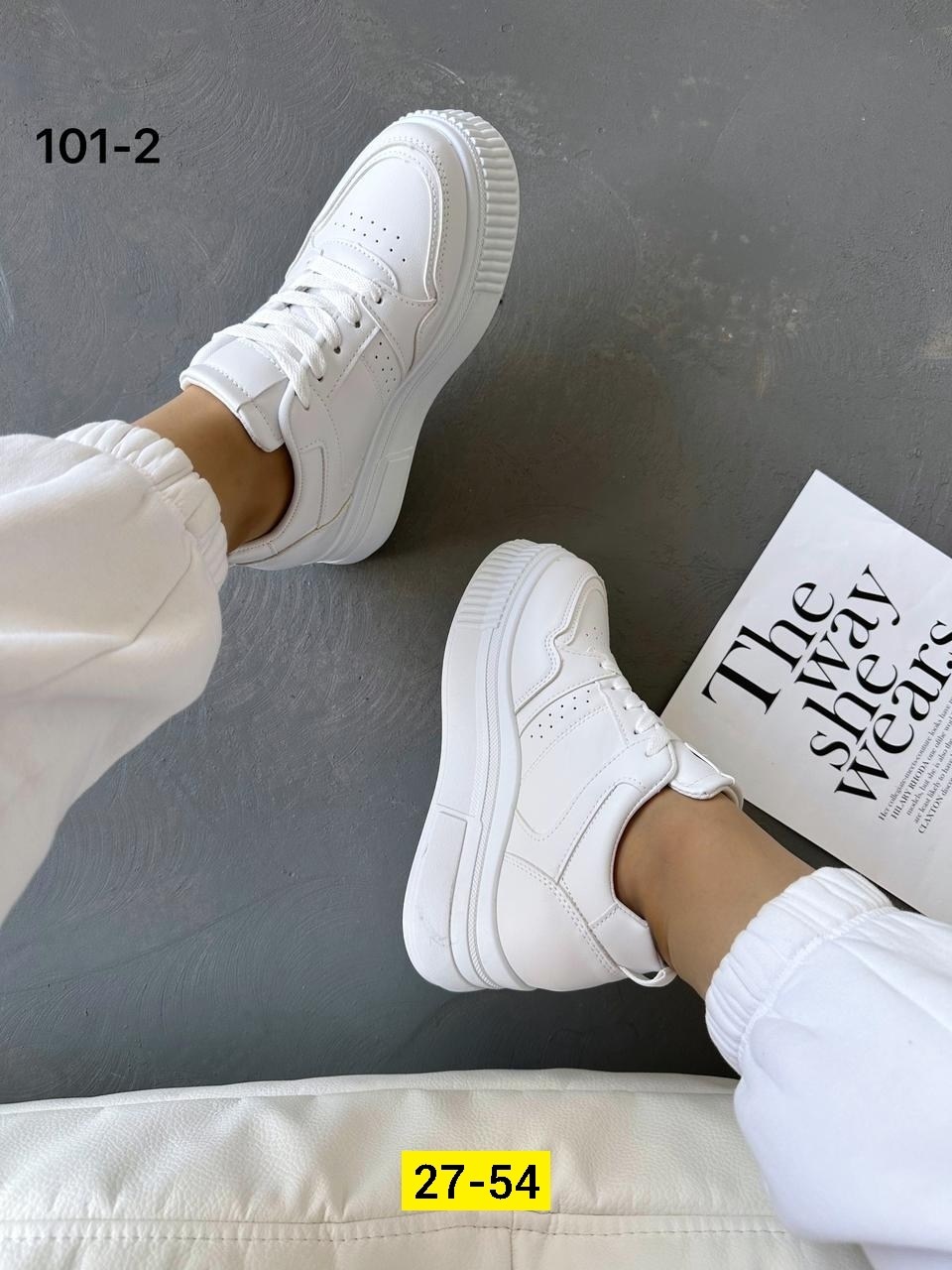 женские кроссовки,,кроссовки женские белые,белые кроссовки,модные кроссовки