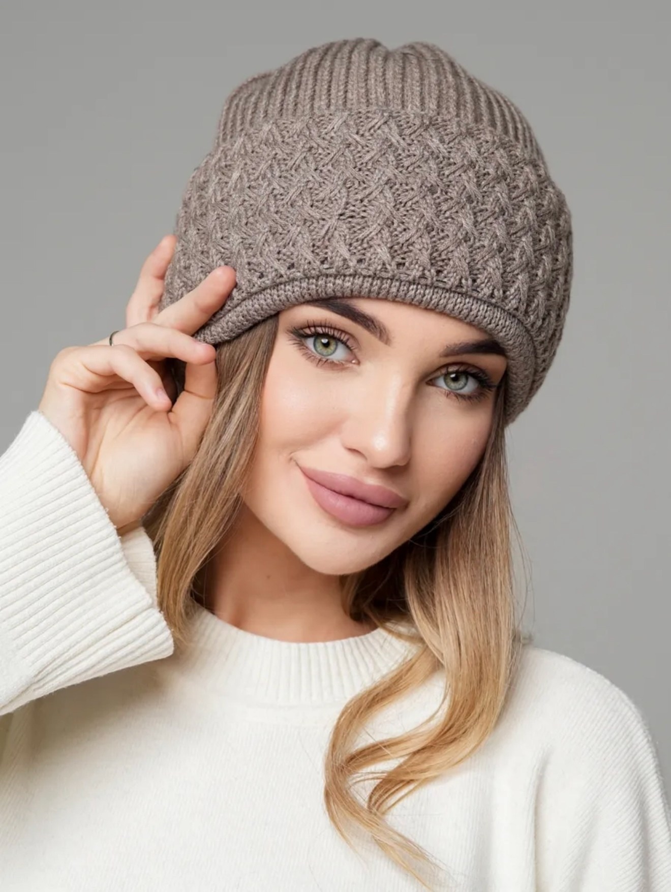 женская вязаная шапка,шапка женская,вязаная шапка,шапка для женщин,шапка женская зимняя