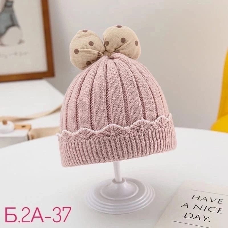 шапка для девочек,детская шапочка,шапка вязаная для девочек,шапка детская вязаная,шапка с декором