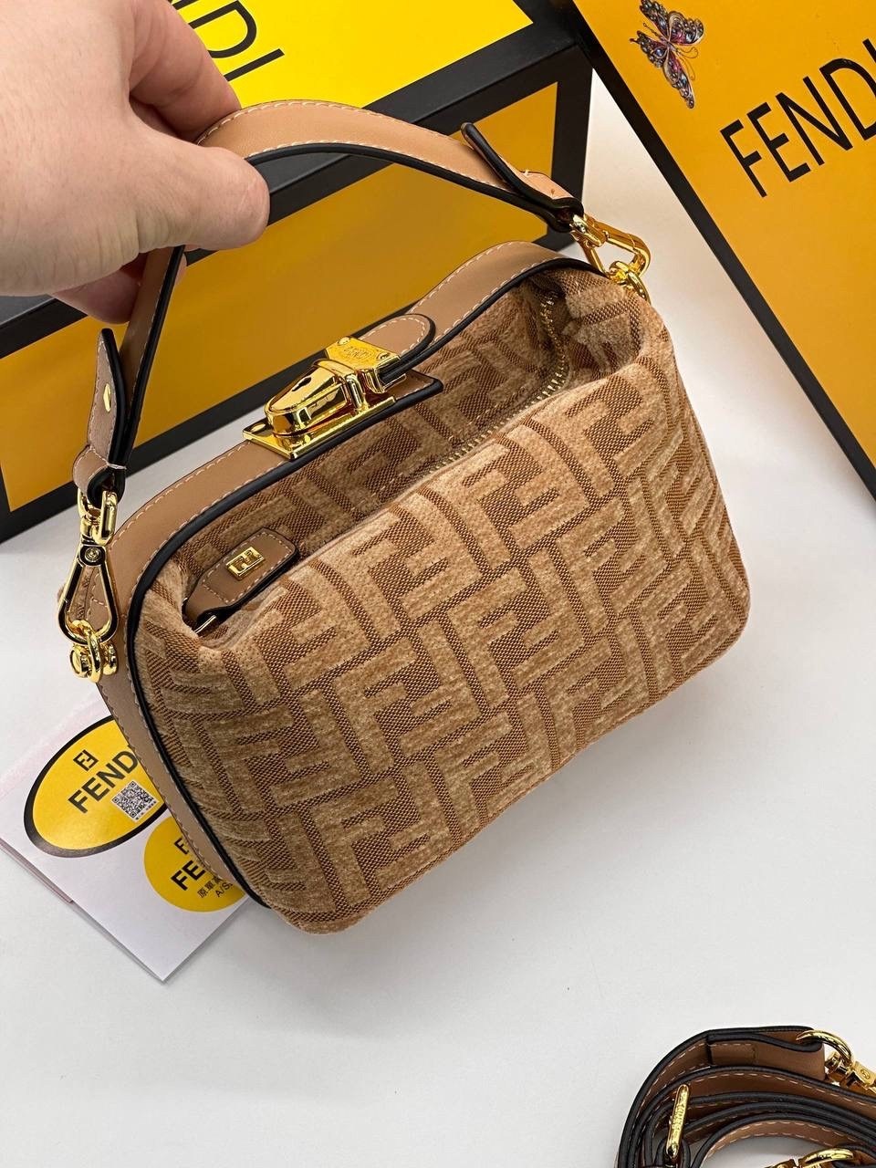 cумка fendi,женская сумка fendi,fendi сумка fendi,fendi сумка на плечо,сумка fendi baguette