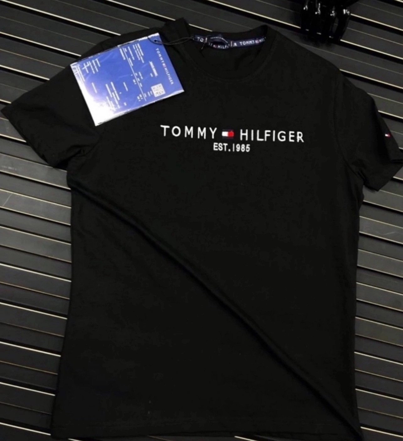 футболка томми хилфигер черная,футболка томми хилфигер,томми хилфигер футболка est.1985,футболка мужская tommy hilfiger,футболка томми хилфигер мужские