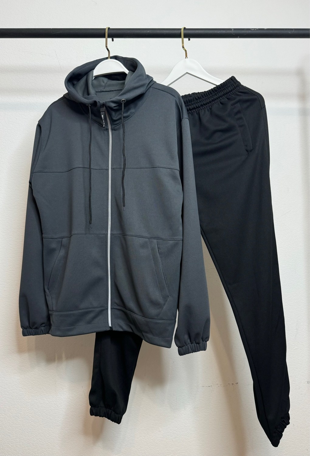 спортивные костюм,мужские спортивные костюмы,спортивный костюм однотонный,спорт костюм,спортивный костюм мужской спортивный костюм