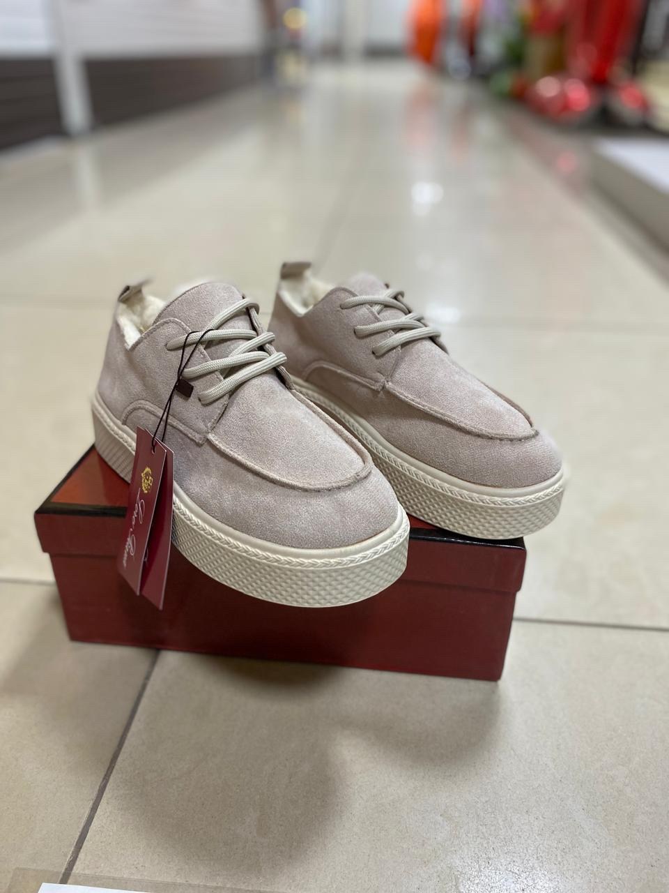 , женская,обуви,модная ,замшевые кроссовки