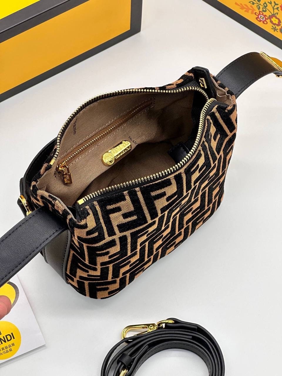 cумка fendi,женская сумка fendi,fendi сумка fendi,fendi сумка на плечо,сумка fendi baguette