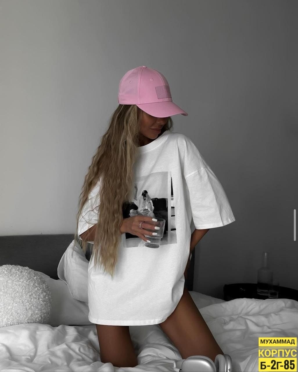 футболка свободного кроя,белая оверсайз футболка,футболка оверсайз с,спортивные штаны с футболкой оверсайз,футболка женская оверсайз