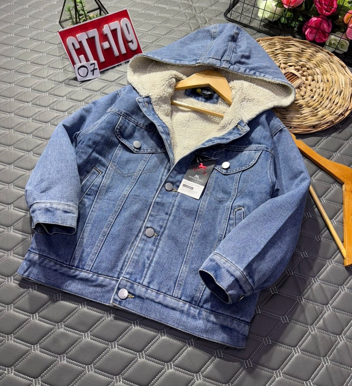 джинсовая куртка для мальчика,джинсовая куртка,джинсовая куртка с капюшоном,джинсовая куртка для девочек,демисезонная джинсовая куртка для мальчиков