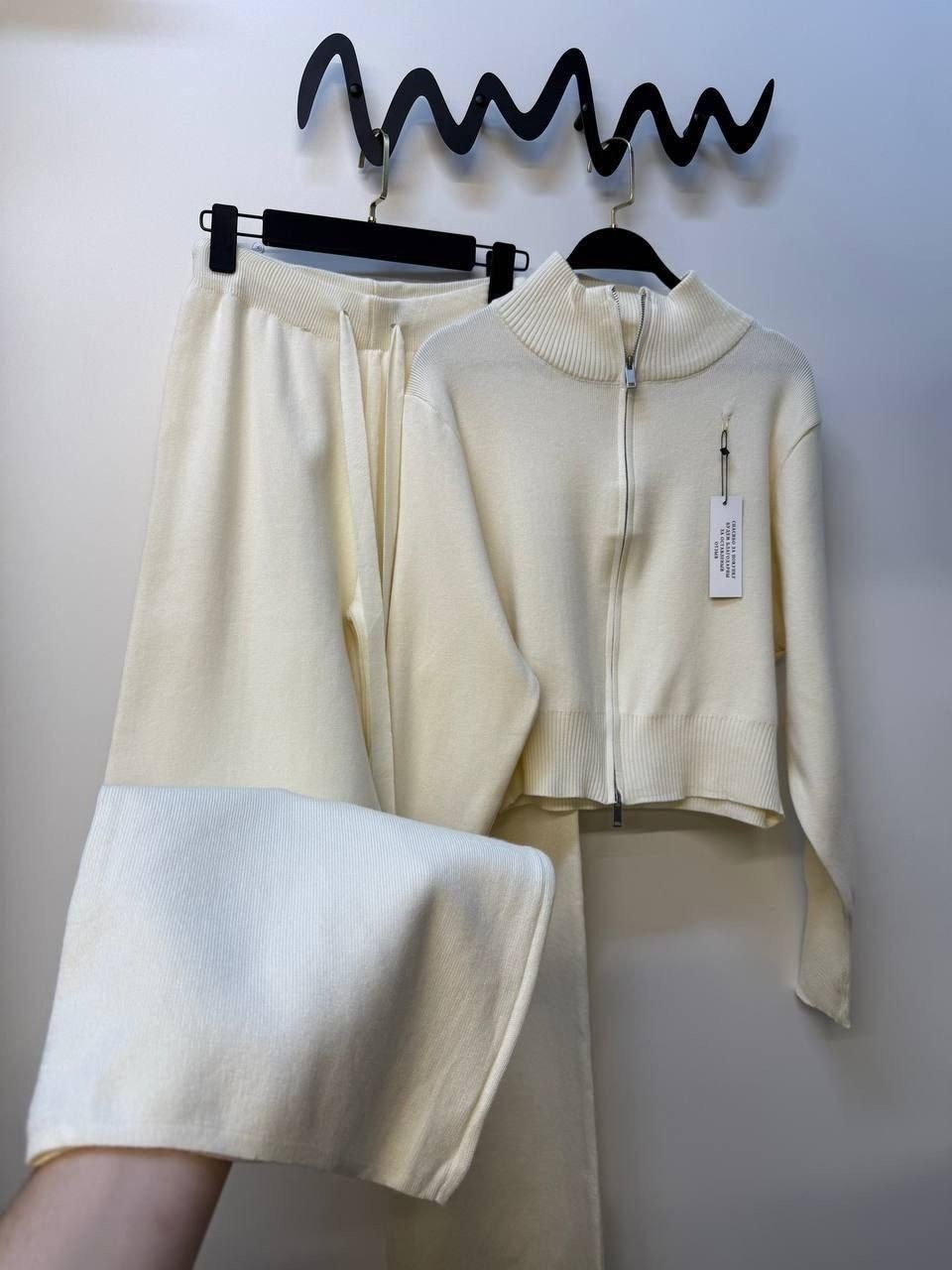 костюмы женские,стильные костюмы,костюмы трикотажные,костюм трикотаж,вязаные костюмы