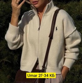 Свитер
