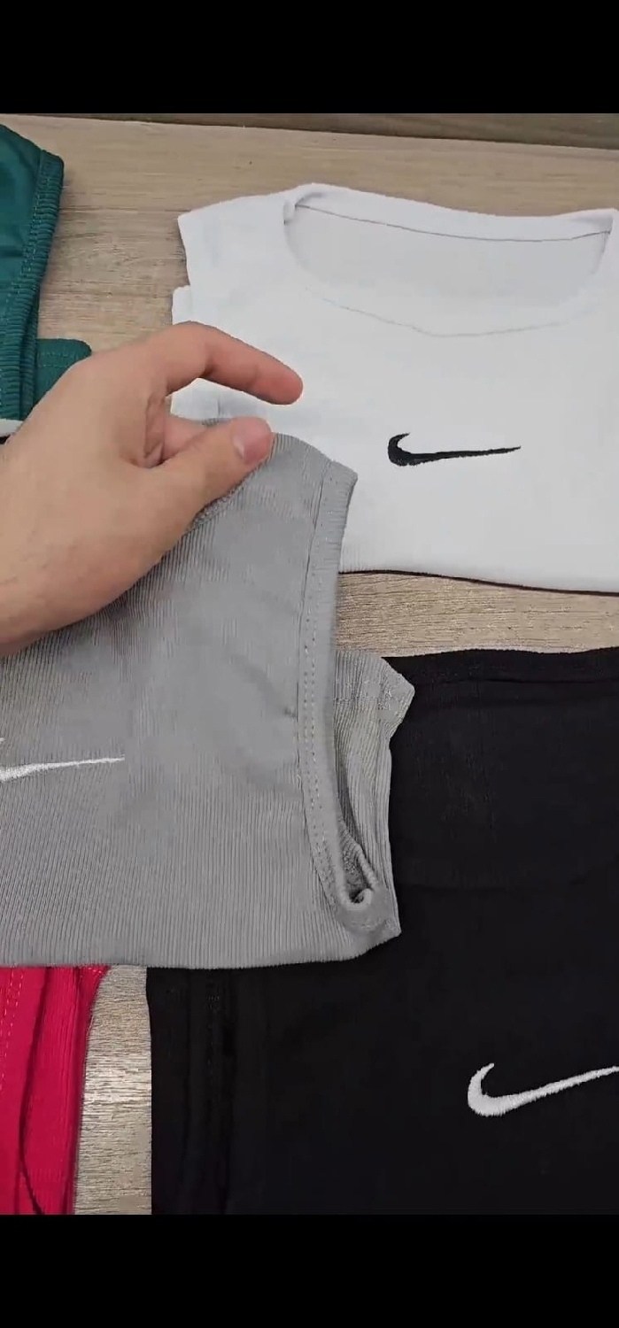 футболки и майки,спортивные костюм,футболка мужская nike,женские майки,женские футболки