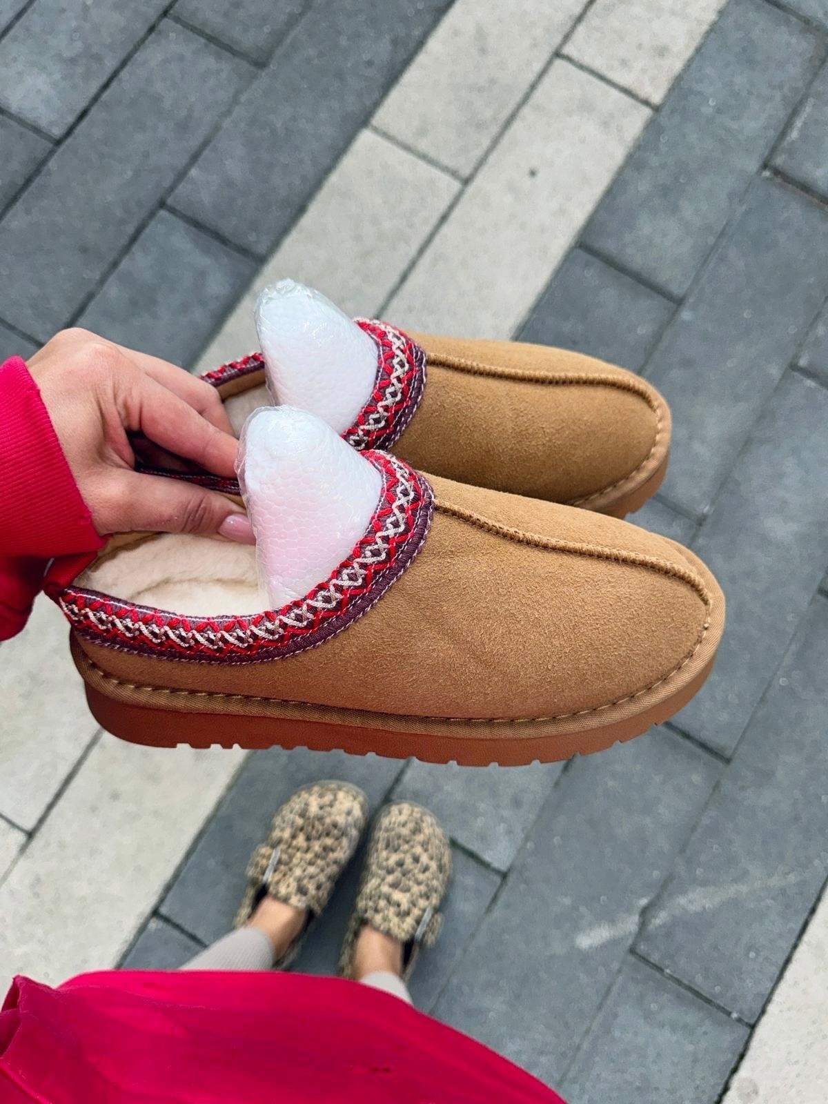 ,тапочки теплые,угги женские, теплая,женская  зимняя