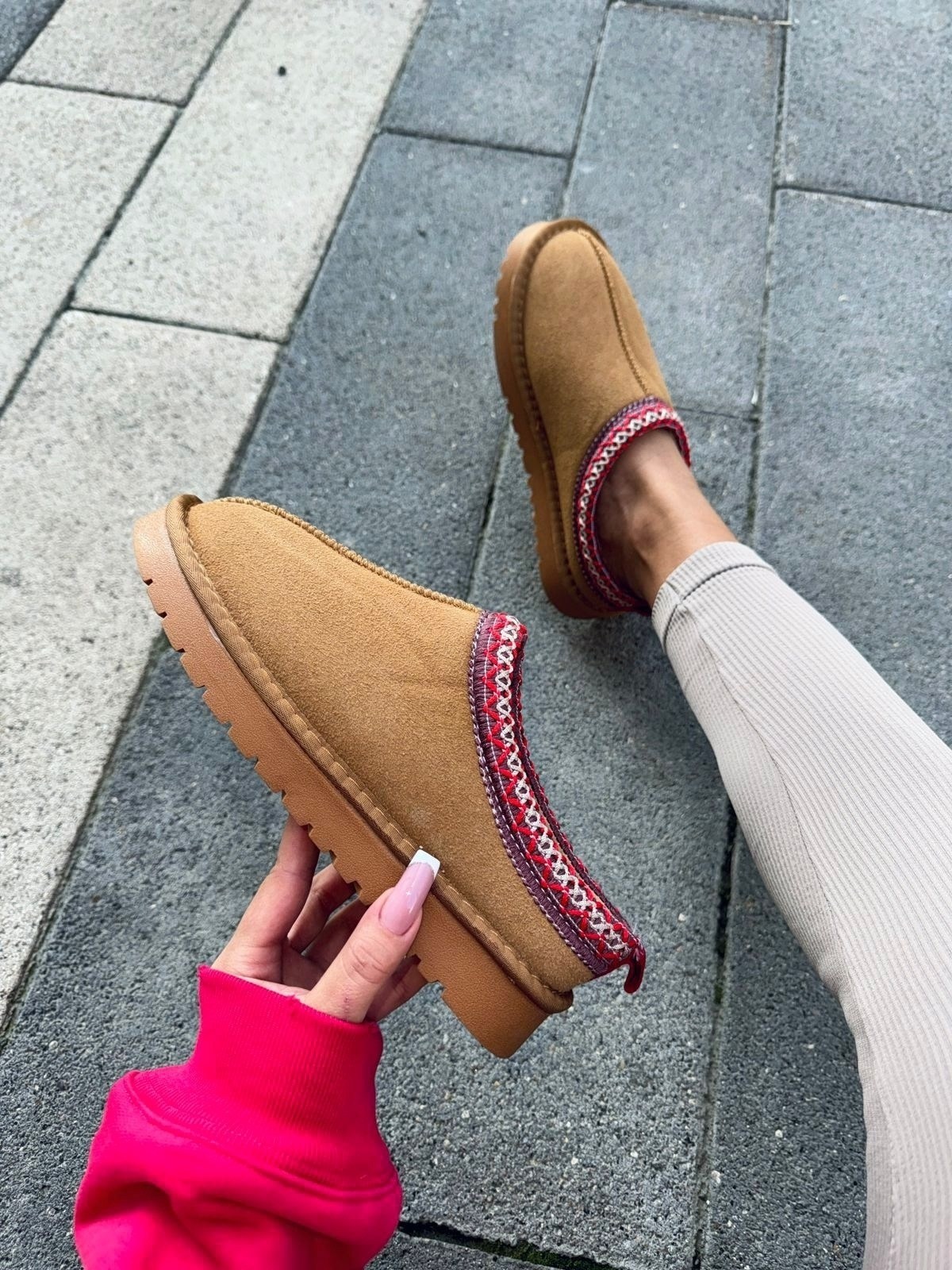 ,тапочки теплые,угги женские, теплая,женская  зимняя