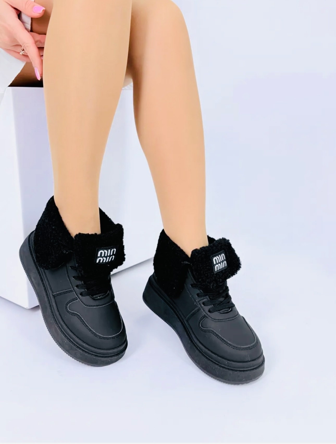 ,женские зимние кроссовки,черные кроссовки,кроссовки женские зимние черные,кроссовки зимнее