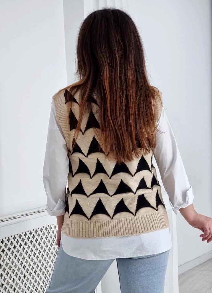 жилет женская вязаная,одежда жилет,жилет вязаный,трикотажный жилет,вязаная жилетка