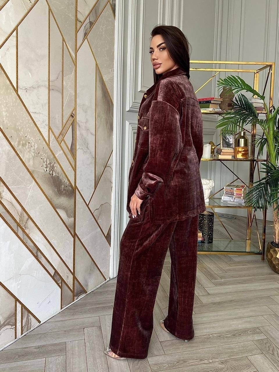 велюровый костюм,костюм женский велюровый,брючный костюм велюровый,стильные костюмы,бархатный костюм