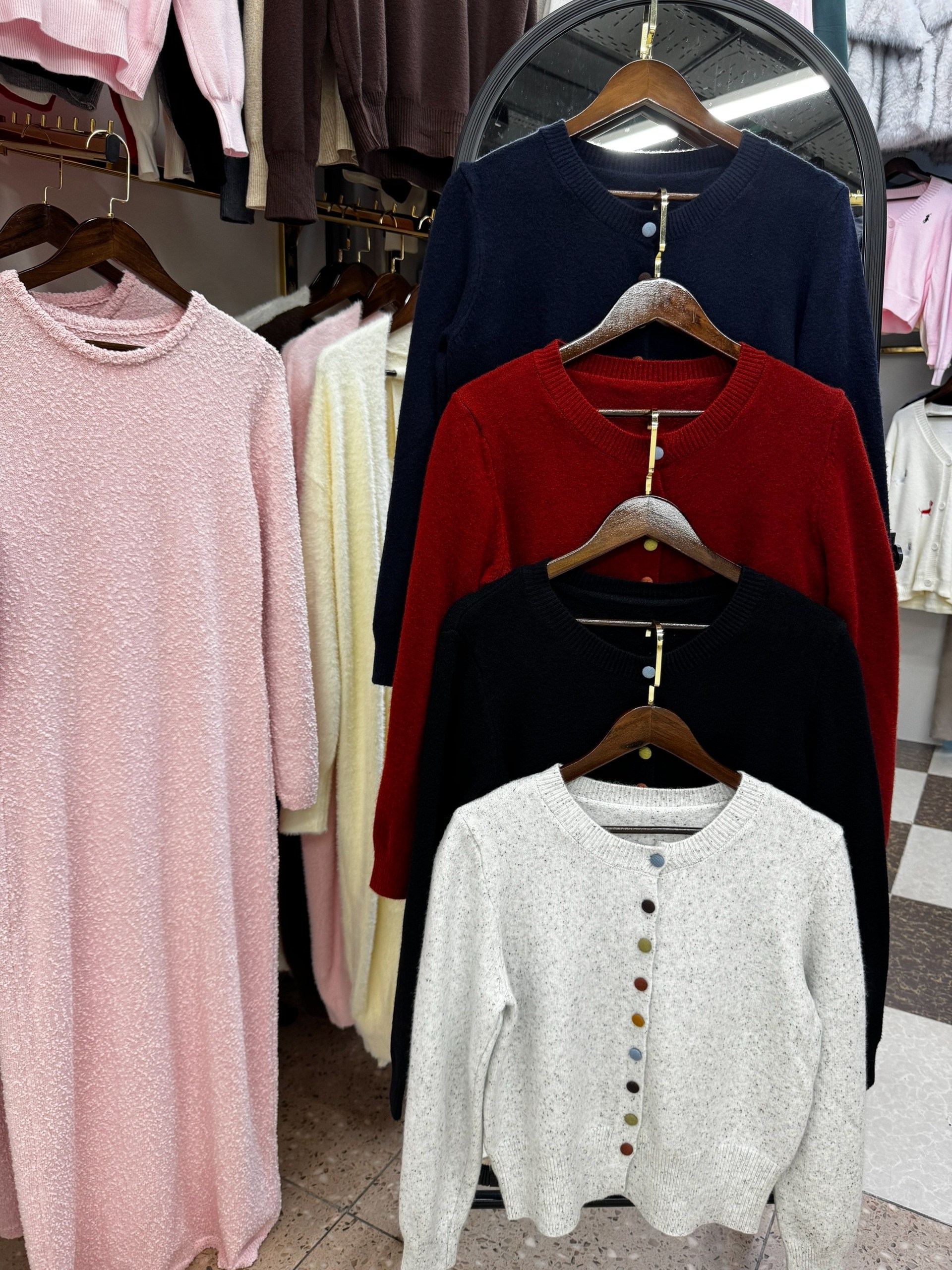 кардиган с круглым вырезом,кардиган с пуговицами женский,кардиган с пуговицами,вязаные кардиганы,женский вязаный кардиган