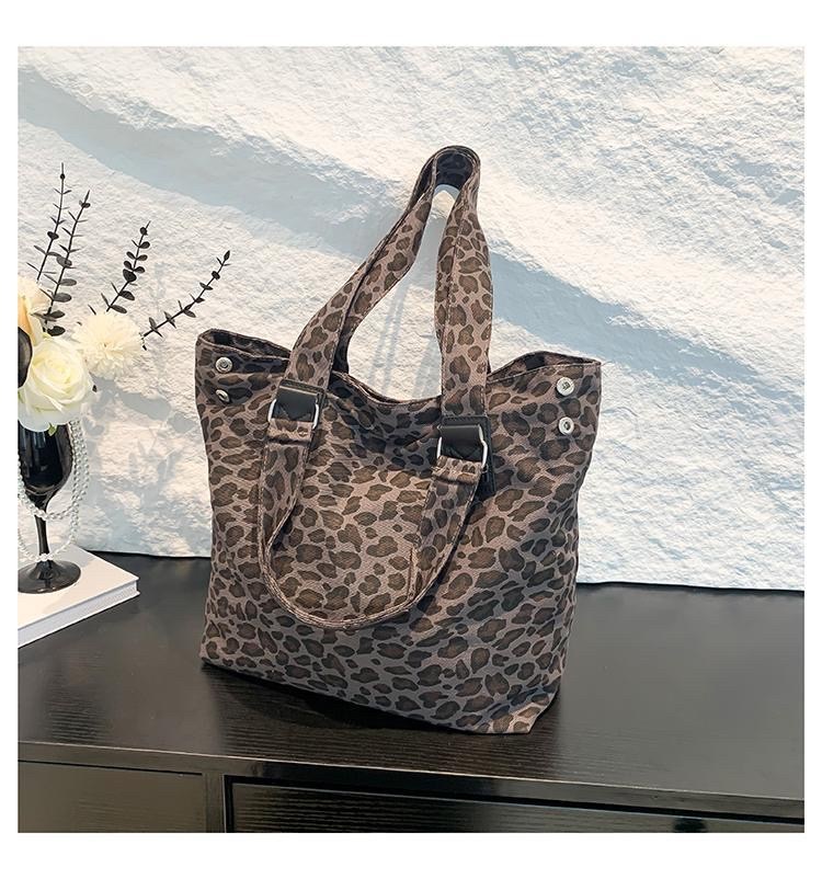 леопардовая сумка,сумка с леопардовым принтом,сумка шоппер с леопардовым принтом,сумка шоппер леопардовая,сумочки