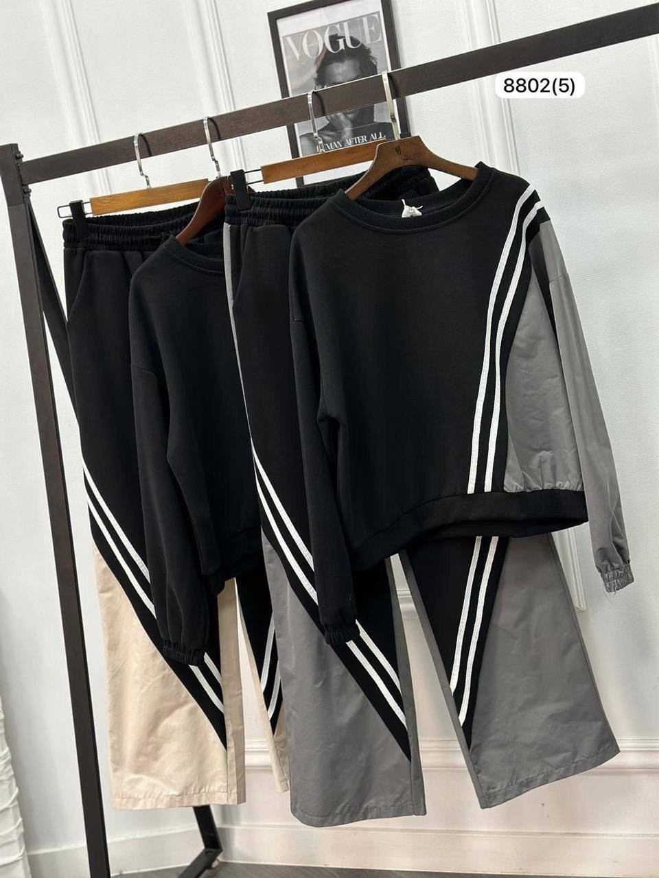 спортивные костюм,женские спортивные костюмы,брюки комбинированные,трикотажные костюмы,спортивные брюки