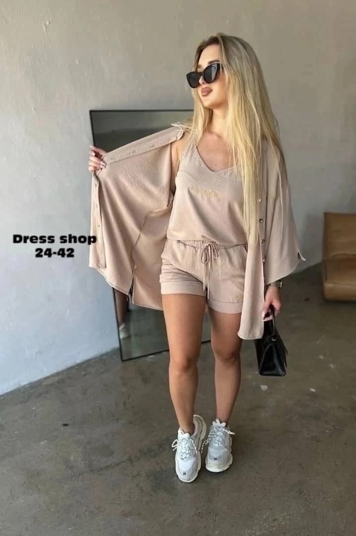 костюм тройка женский, ,женские костюмы,женский костюм с шортами,костюм тройка сингапур