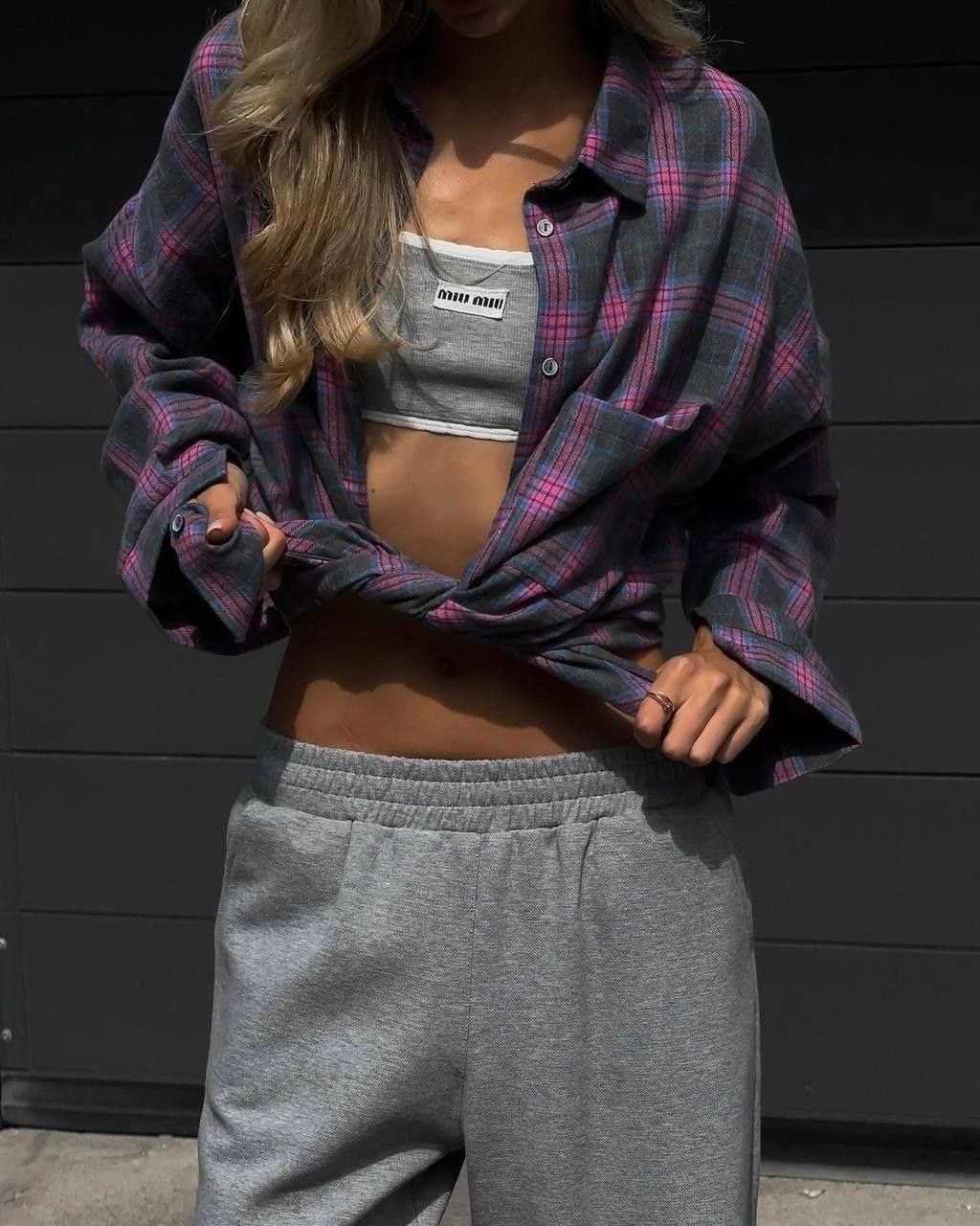 женская рубашка в клетку оверсайз,рубашка женская,рубашка в клетку женская,рубашка женская оверсайз в клетку удлиненная,стильная рубашка