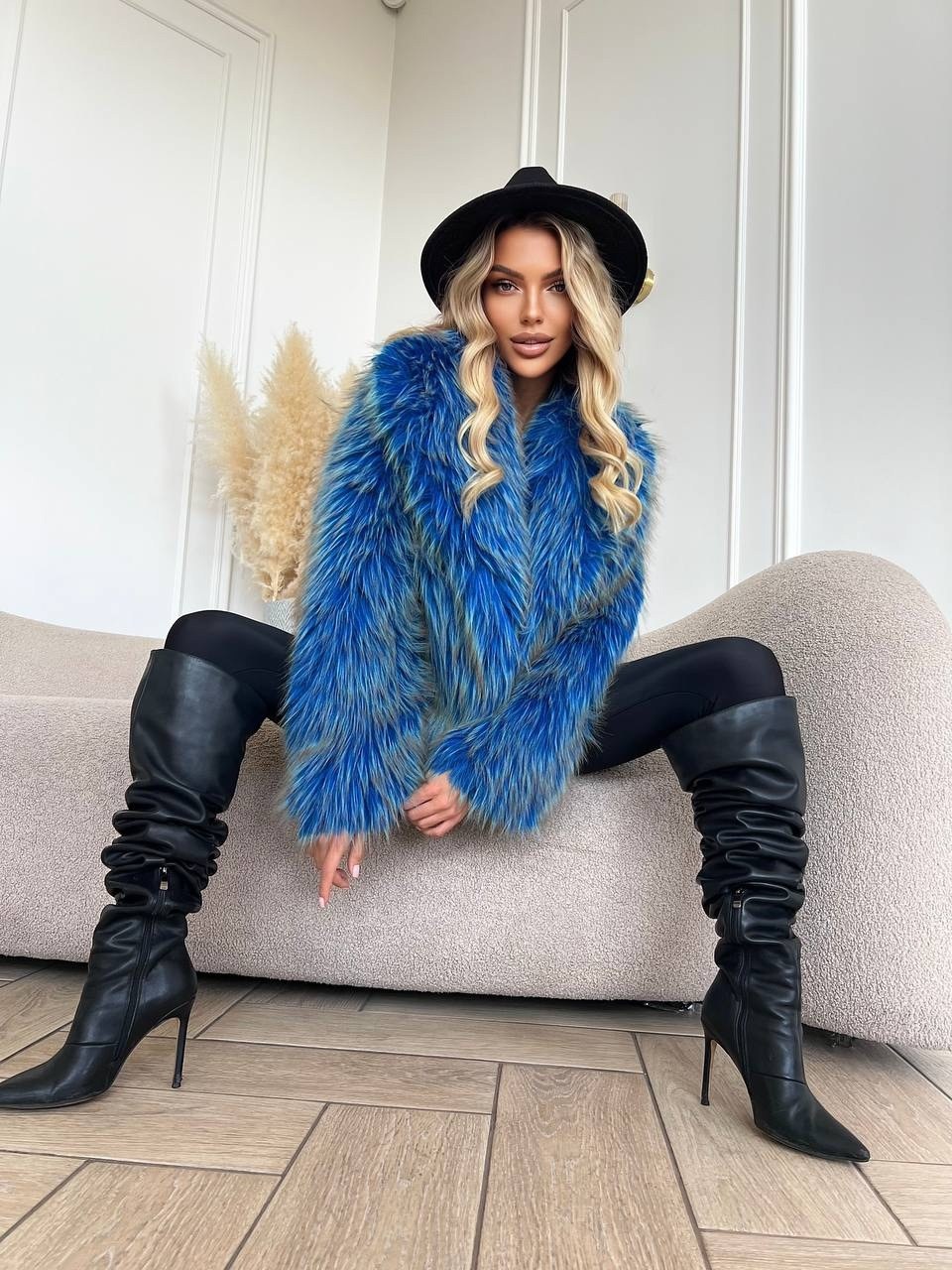 шуба искусственная,шуба из ламы,шуба лама голубая,шуба из искусственного меха,шуба меховая