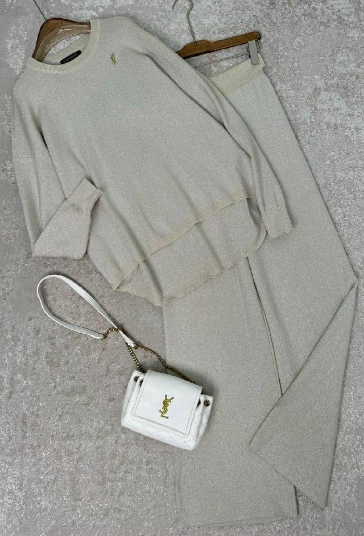 костюмы комплекты,брючный трикотажный костюм,стильные костюмы,костюм белый брючный,костюм с брюками