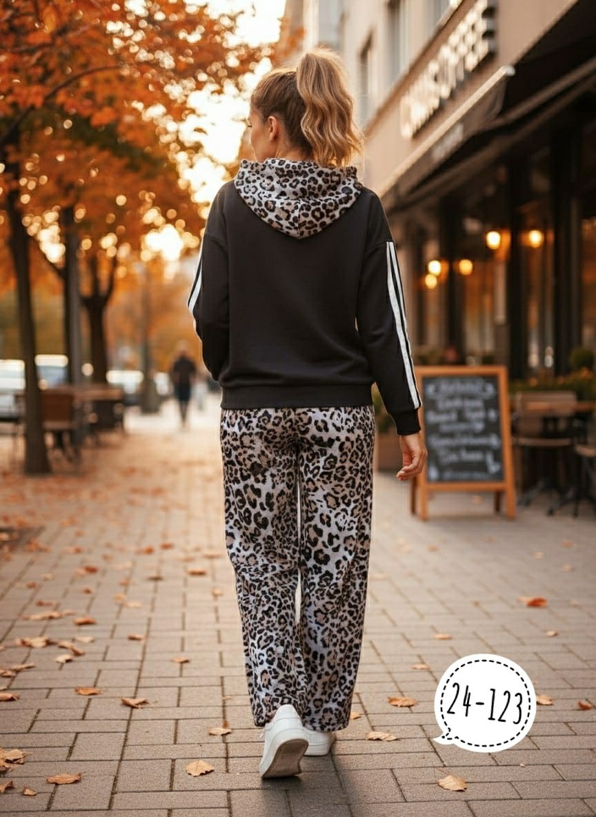 леопардовый спортивный костюм,спортивные костюмы женские,трикотажные костюмы,спортивные костюмы,женский костюм