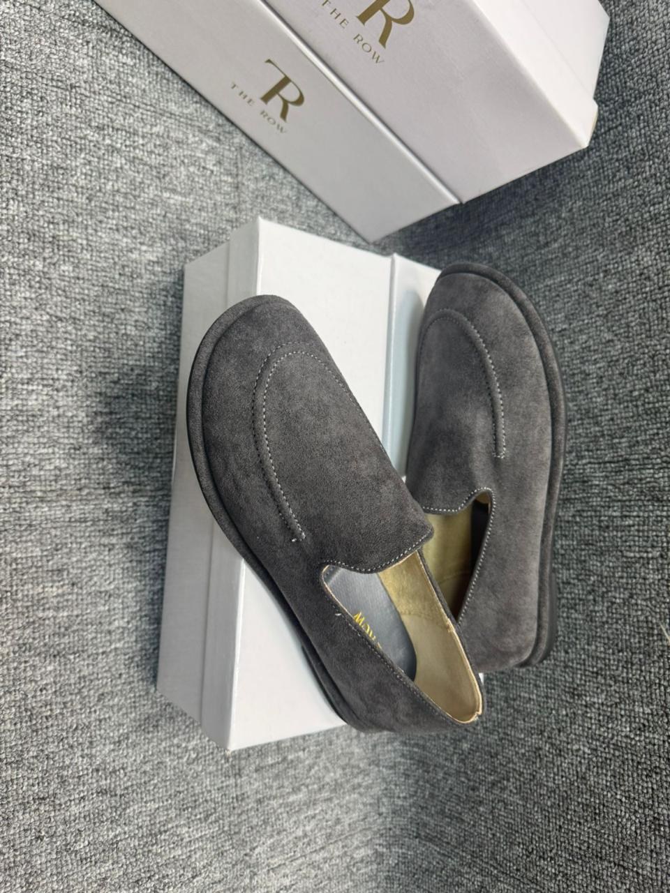 ,женские лоферы, женская,лоферы loro piana,лоферы замшевые