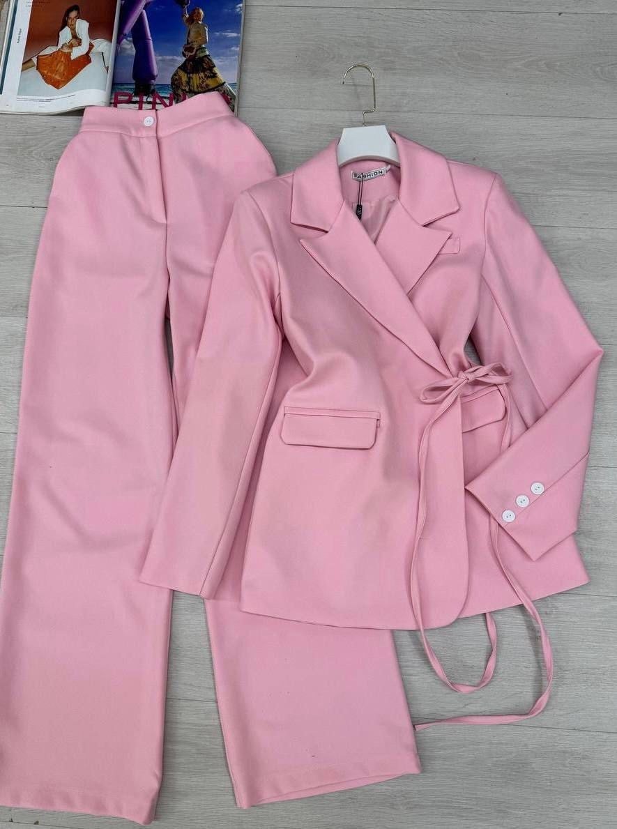 костюмы брючные,женский брючный костюм,розовый брючный костюм,костюм с брюками,розовый костюм женский